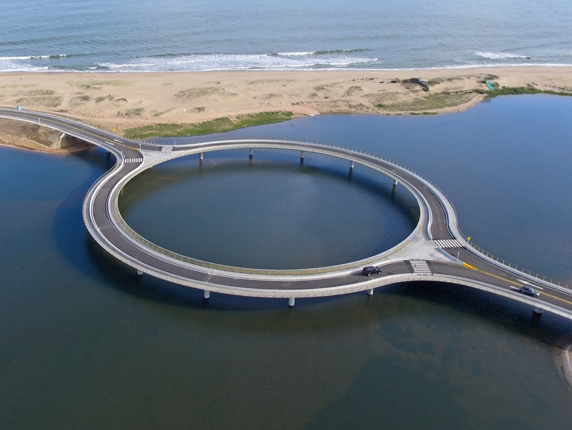 Cau tron 11 trieu USD, nam gan bo bien o Uruguay hinh anh